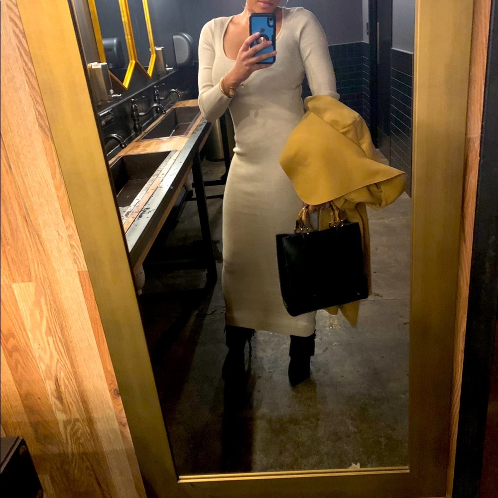 Form fitting maxi dress